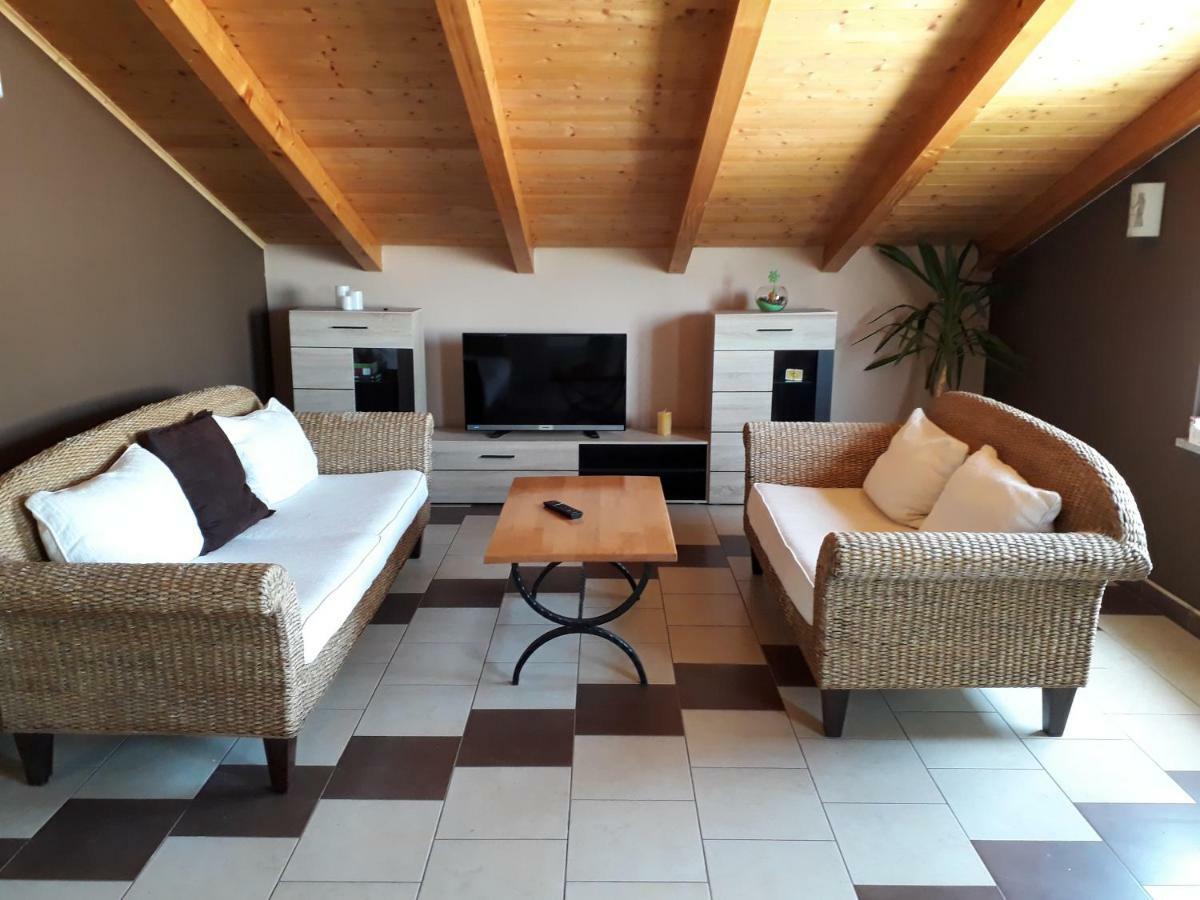 Relax Apartment Pula Exterior foto